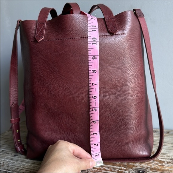 The Zip-Top Medium Transport Leather Tote - Picture 4 of 9